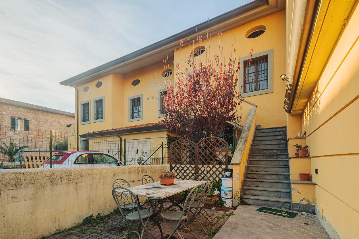 Appartamento in vendita - San Lorenzo Alle Corti, Cascina
