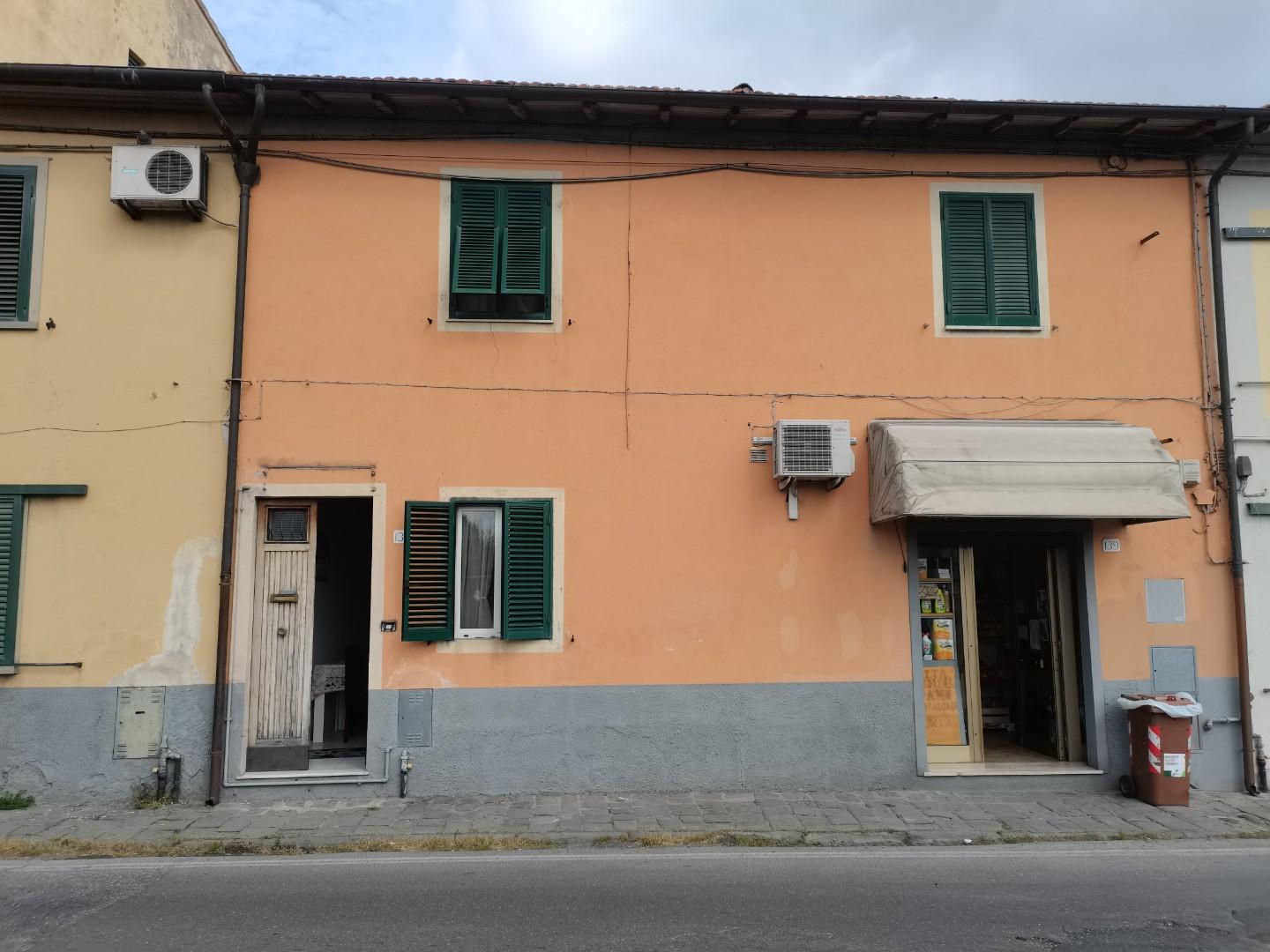 Townhouses for sale in Pisa