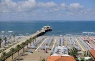 Stabilimento balneare in vendita a Camaiore (LU)