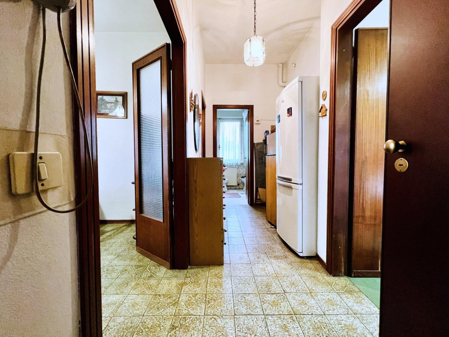 Appartamento in vendita - Lido Di Camaiore, Camaiore
