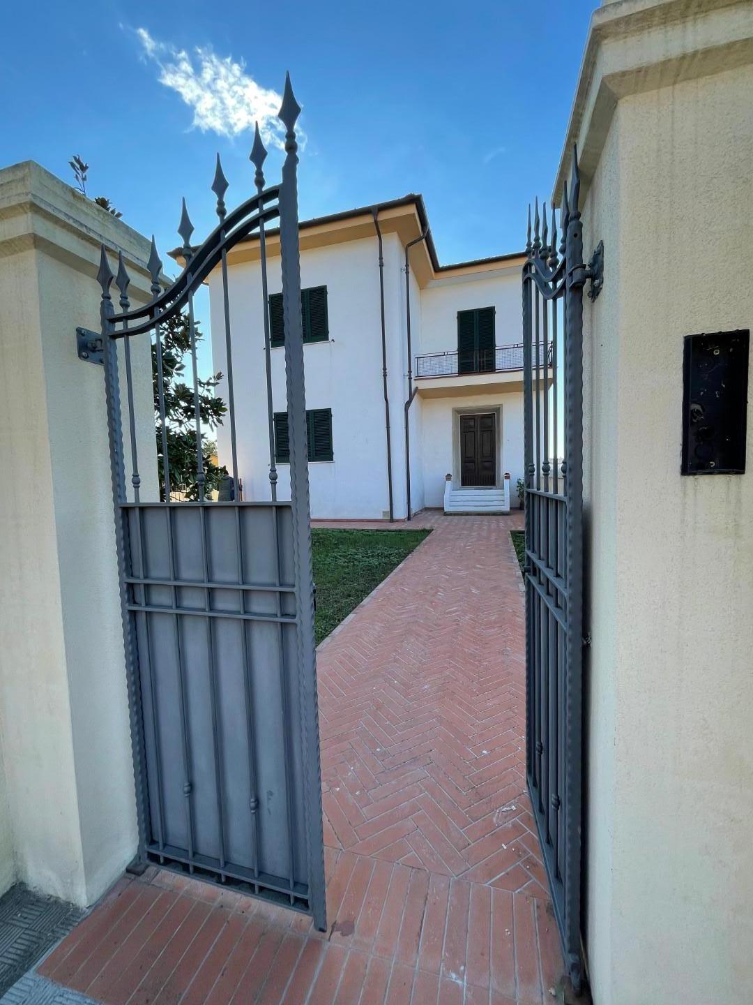 Villa singola in vendita, rif. 004P