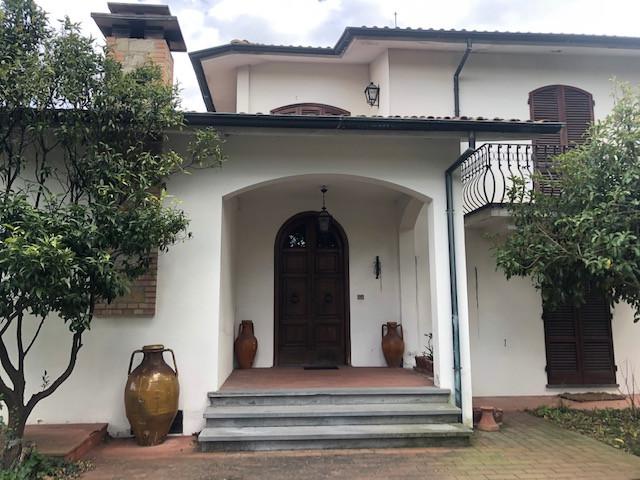 Villa for sale in Cascina (PI)