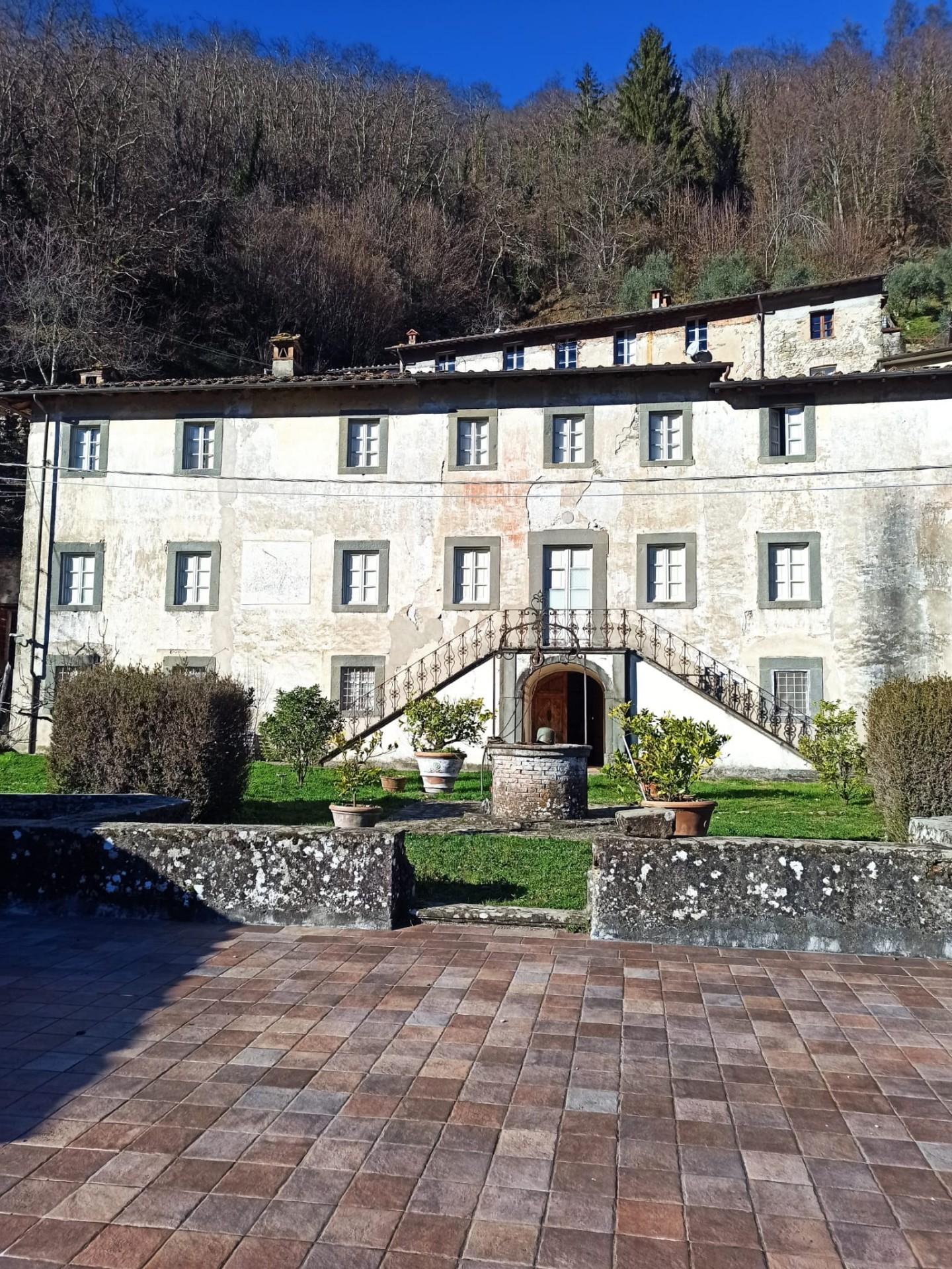 Villa in vendita a Pescaglia (LU)