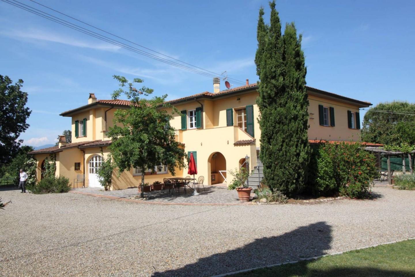 Villa in vendita a Crespina Lorenzana (PI)