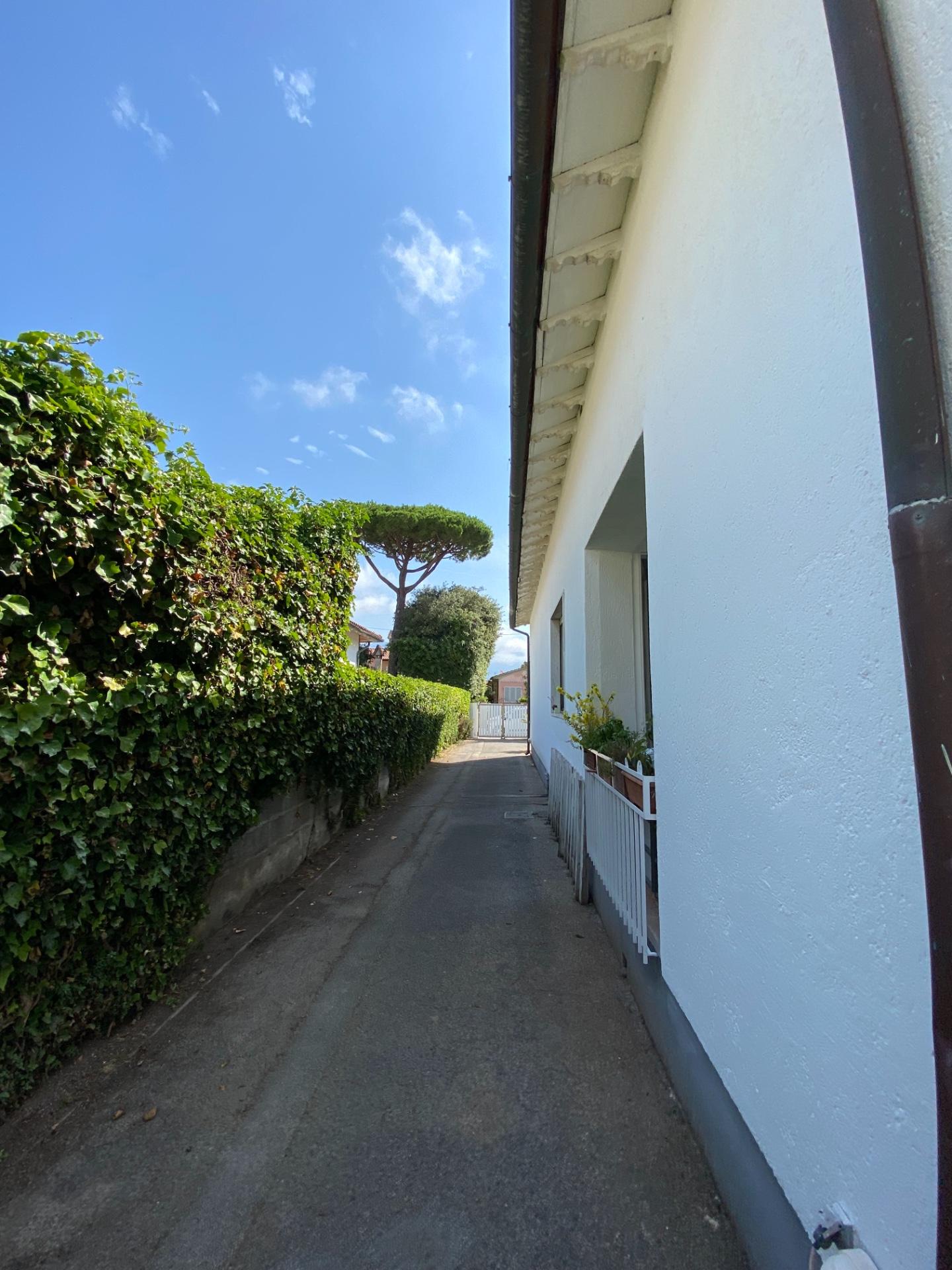 Villa in vendita - Marina Di Pietrasanta, Pietrasanta