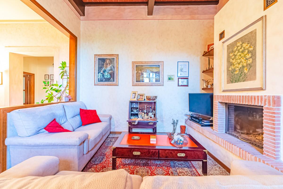 Villa in vendita a Latignano, Cascina (PI)