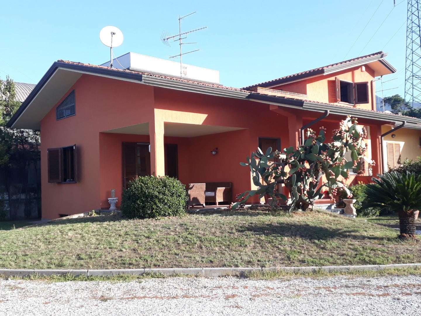 Villa in vendita - Capezzano Pianore, Camaiore