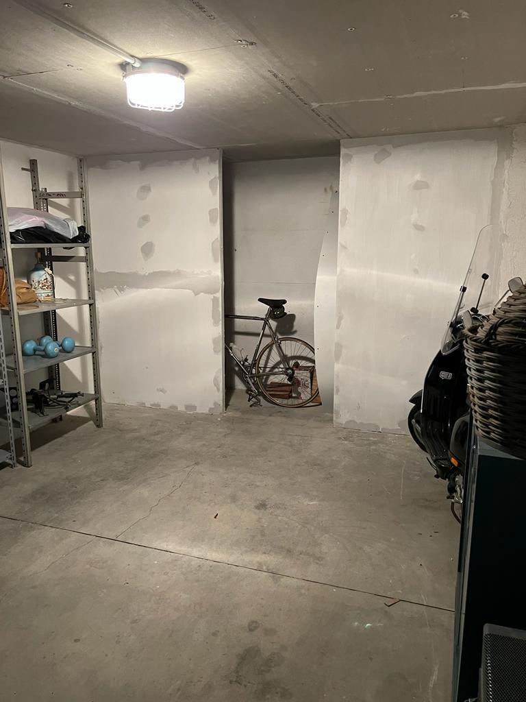 Garage in vendita, rif. 971
