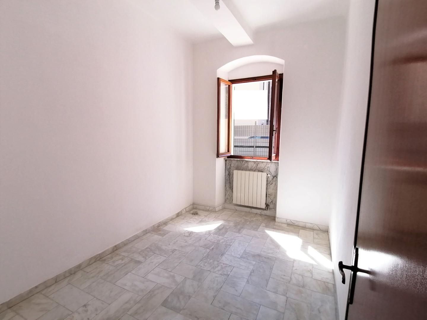 Appartamento in vendita - Fabbrica, Carrara