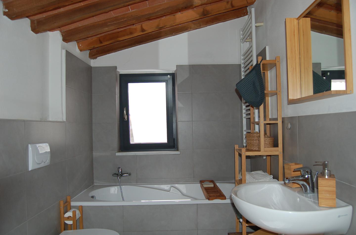 Appartamento in vendita - San Francesco, Carrara