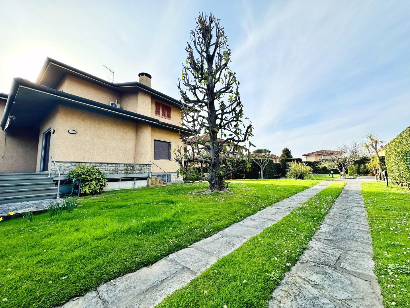 Villa in case vacanze a Pietrasanta (LU)