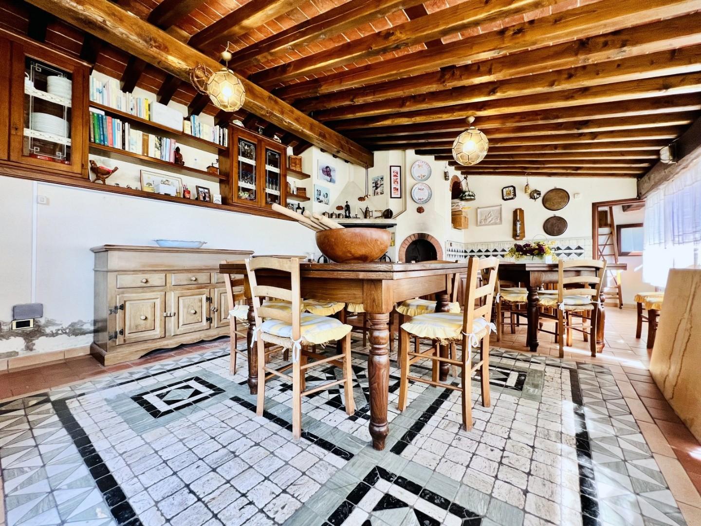 Casa singola in vendita - Montebello, Camaiore