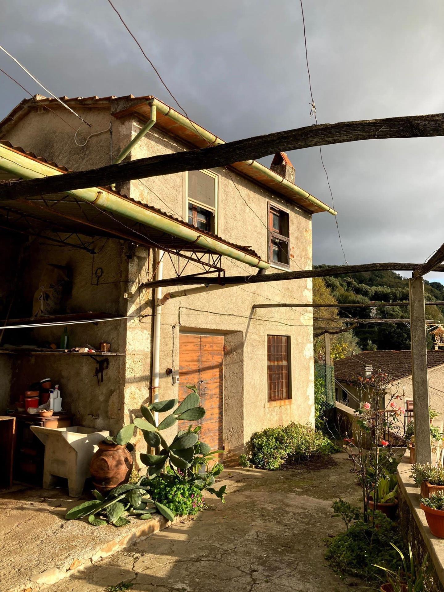 Porzione di casa in vendita - Capezzano, Pietrasanta