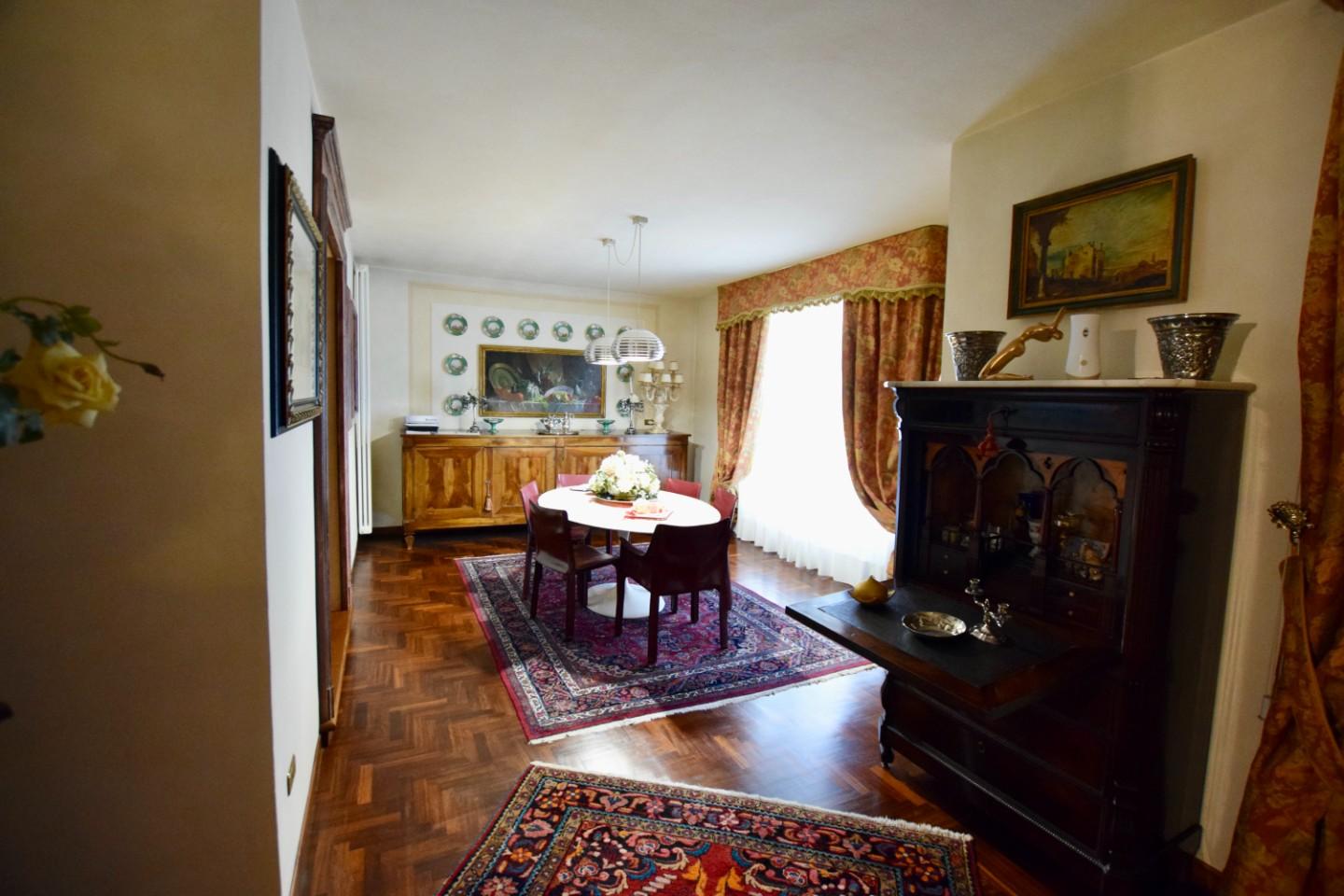 Villa in vendita a Pontedera | Agenzia Toscana Immobiliare