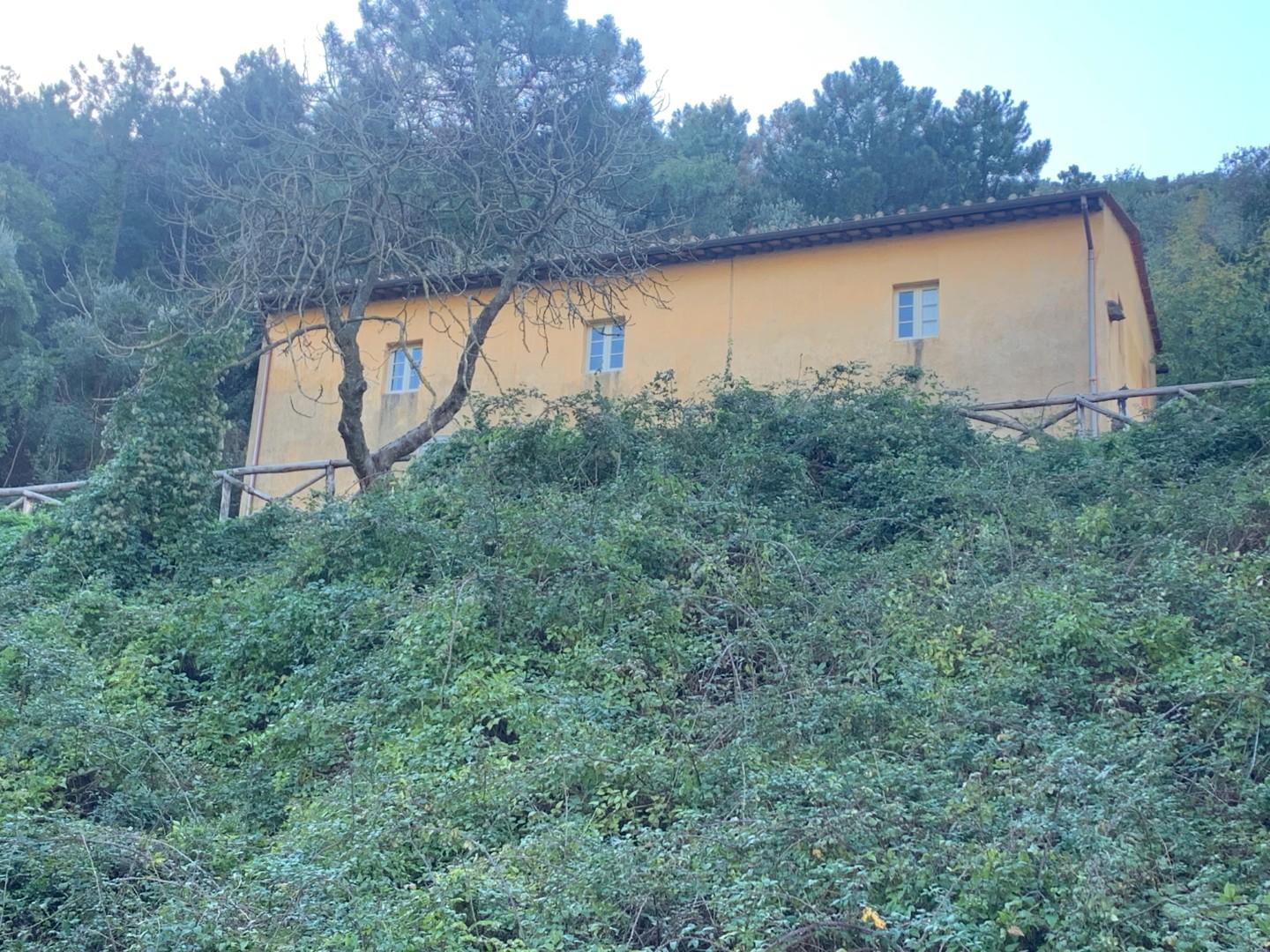 Rustico in vendita a San Giuliano Terme (PI)