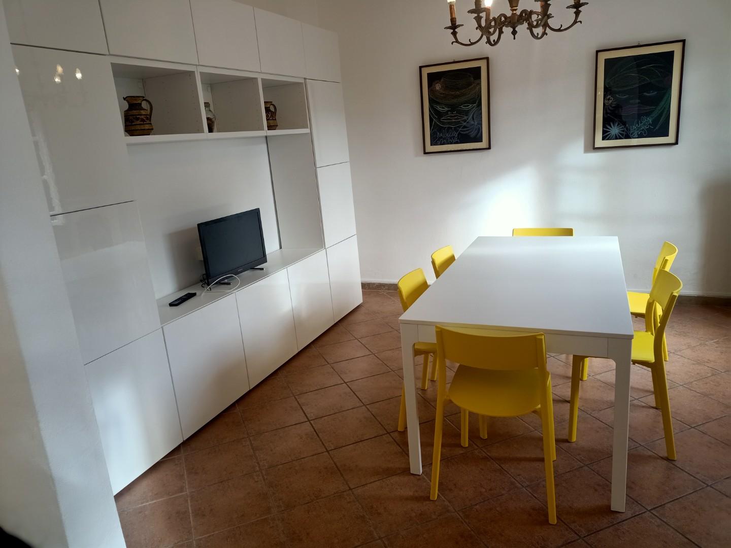 Apartment for holiday rentals, ref. 27967