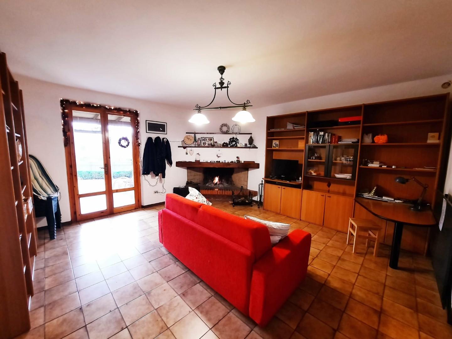 Appartamento in vendita - Cecina, Larciano