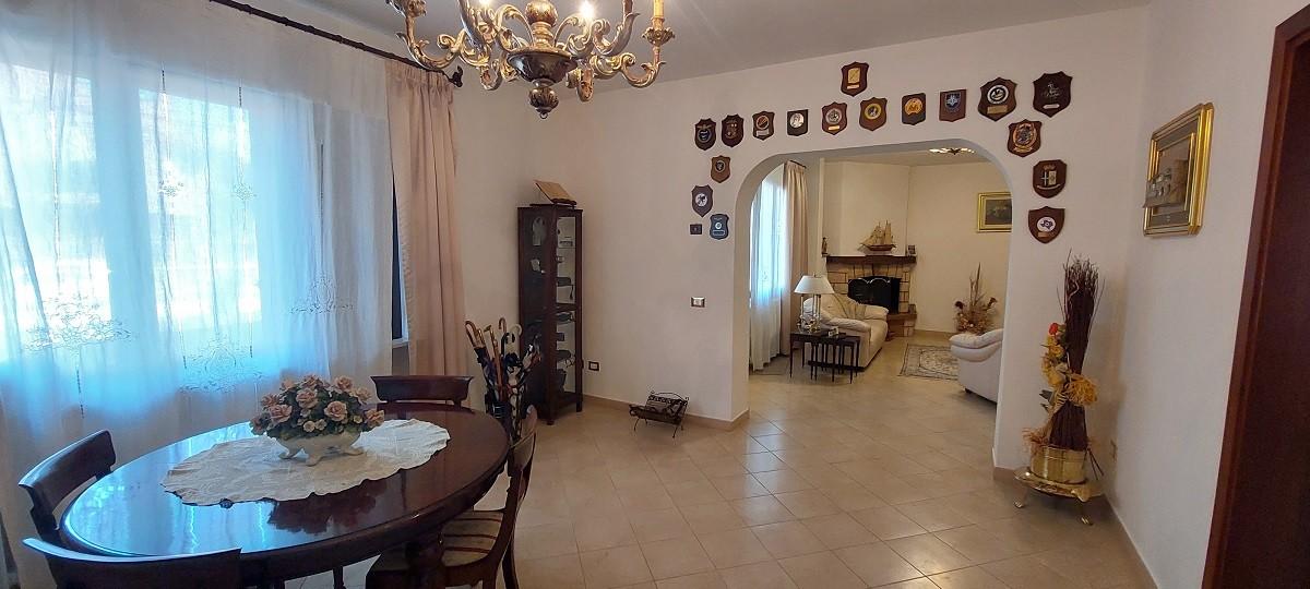 Casa singola in vendita a Cascina | Agenzia Toscana Immobiliare