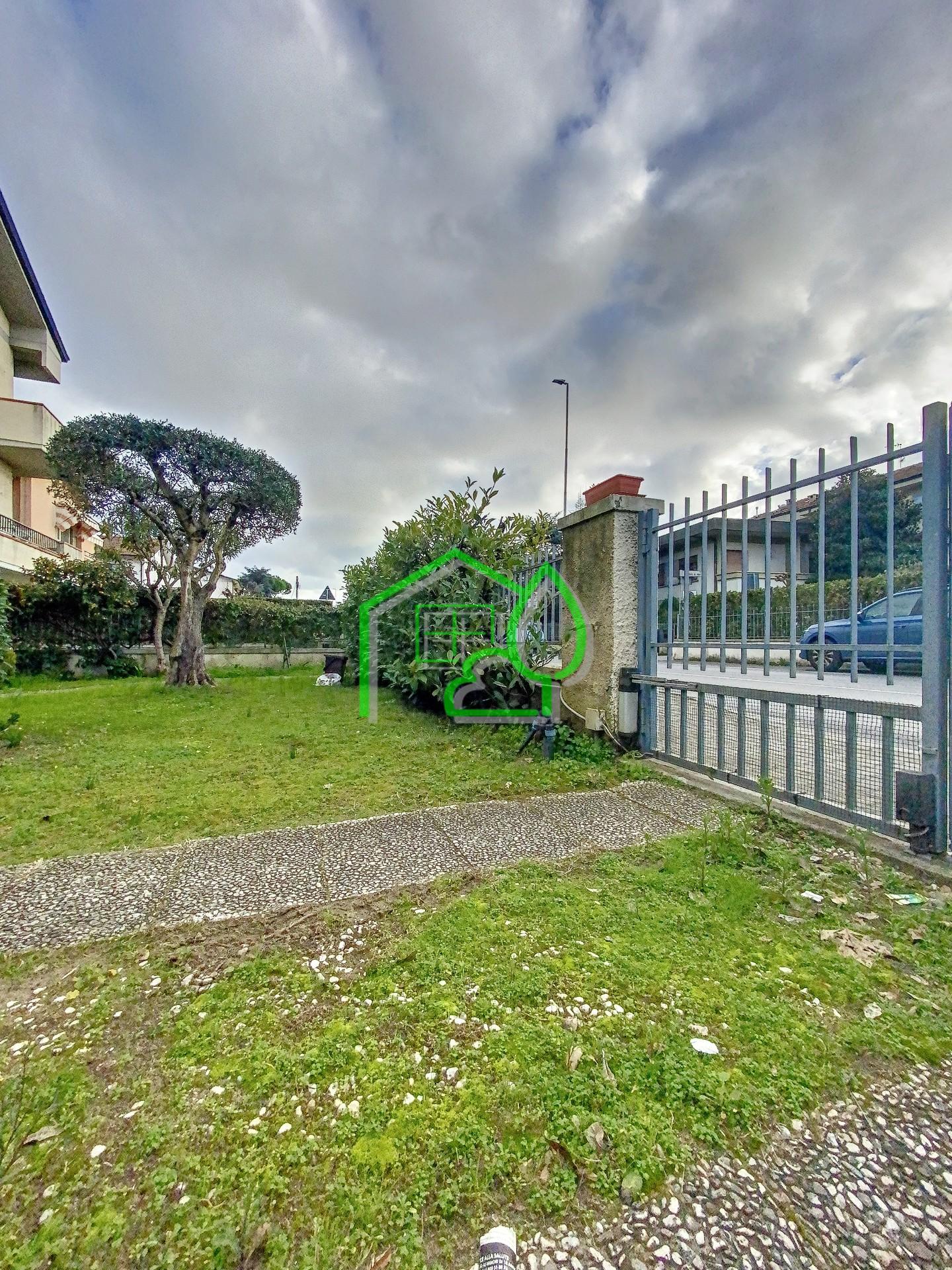 Villetta a schiera angolare in vendita - Ex Campo di Aviazione, Viareggio