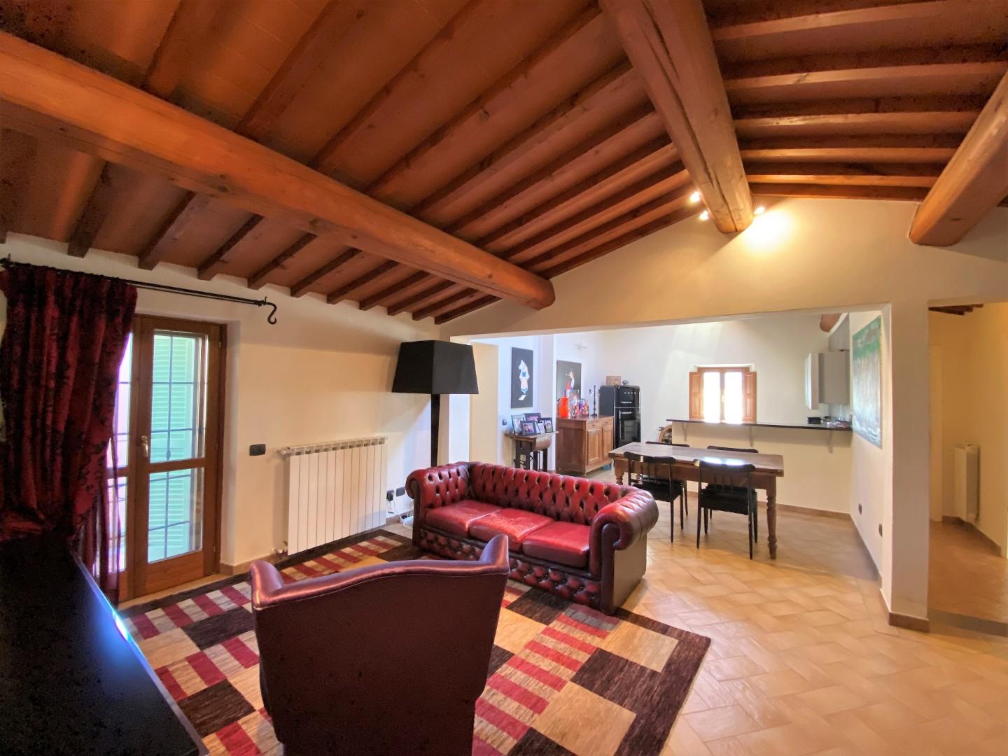 Porzione di casa in vendita a Carmignano (PO)