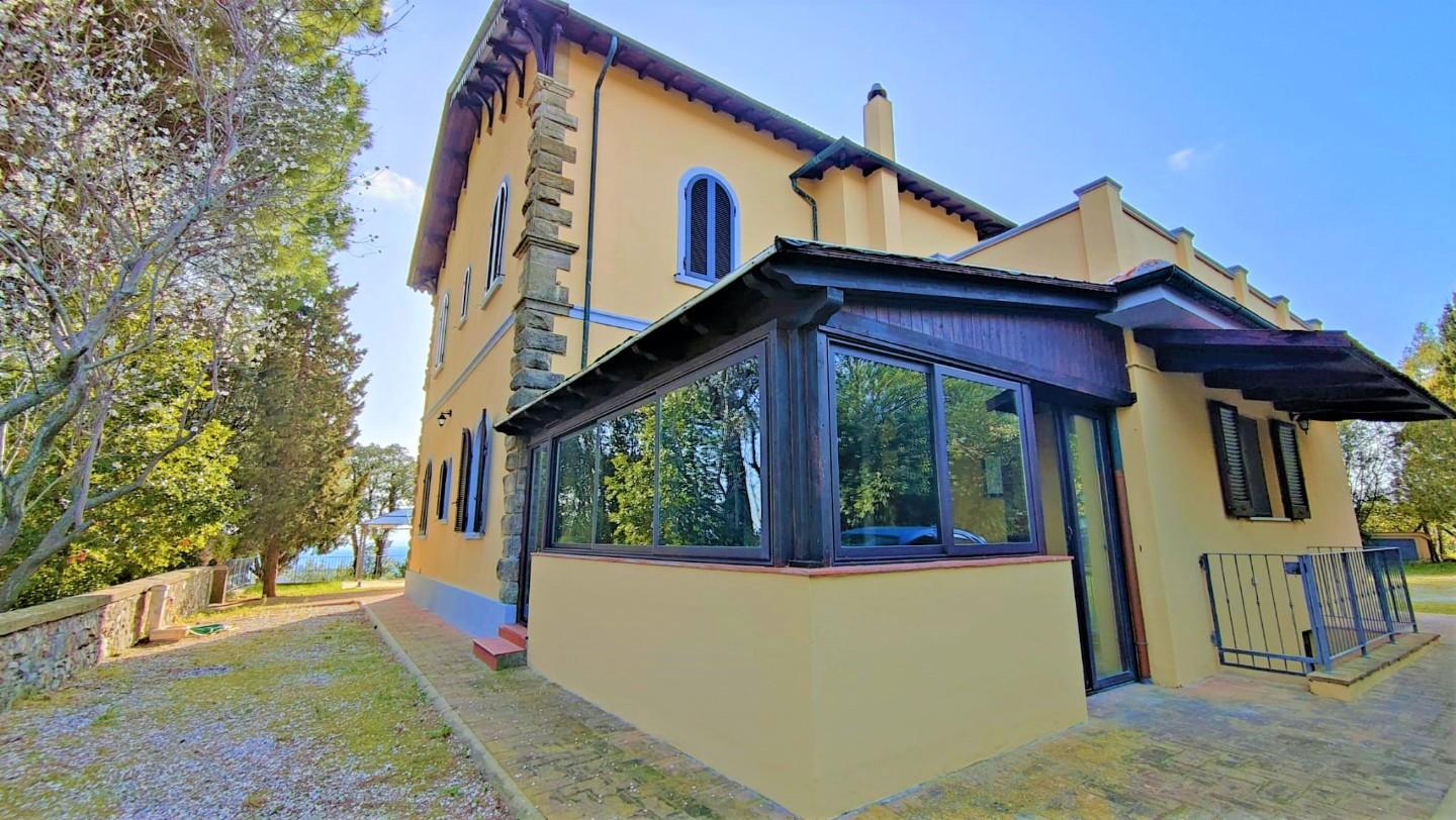 Villa in vendita a Riparbella