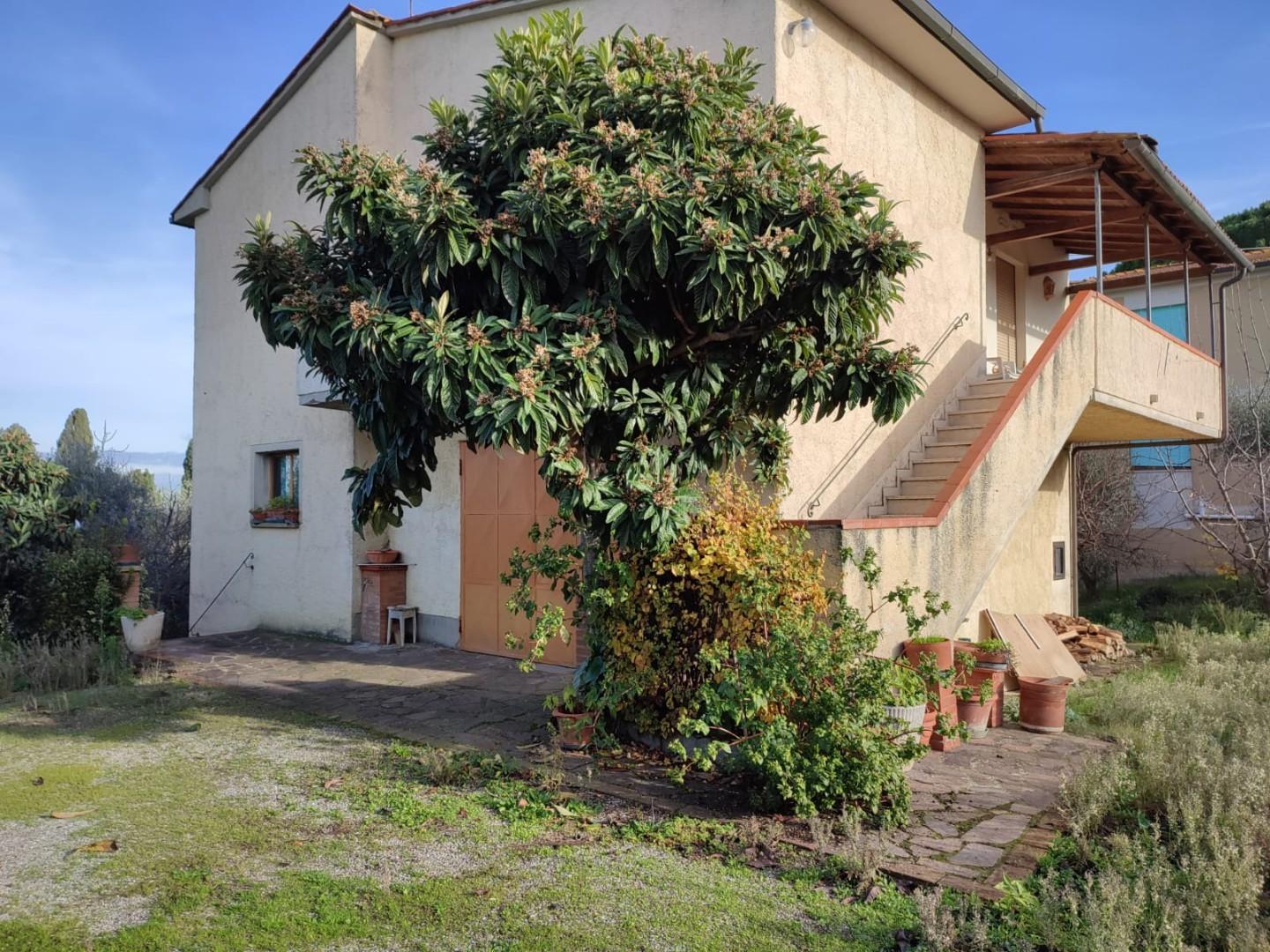 Single-family house in Volterra