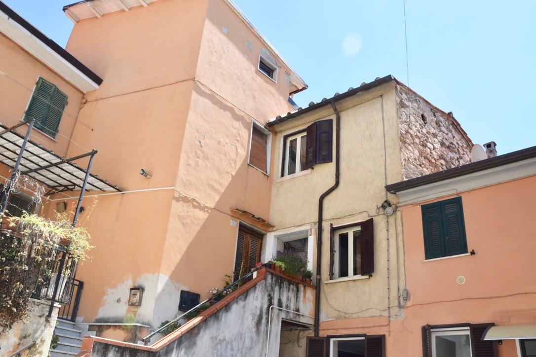Townhouses for sale in Carrara (MS)