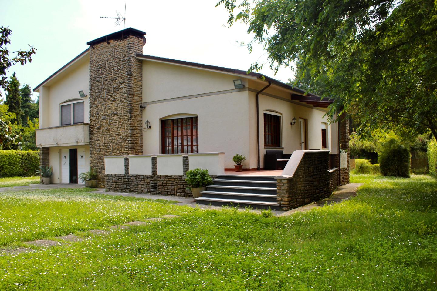 Villa in affitto a Pietrasanta (LU)
