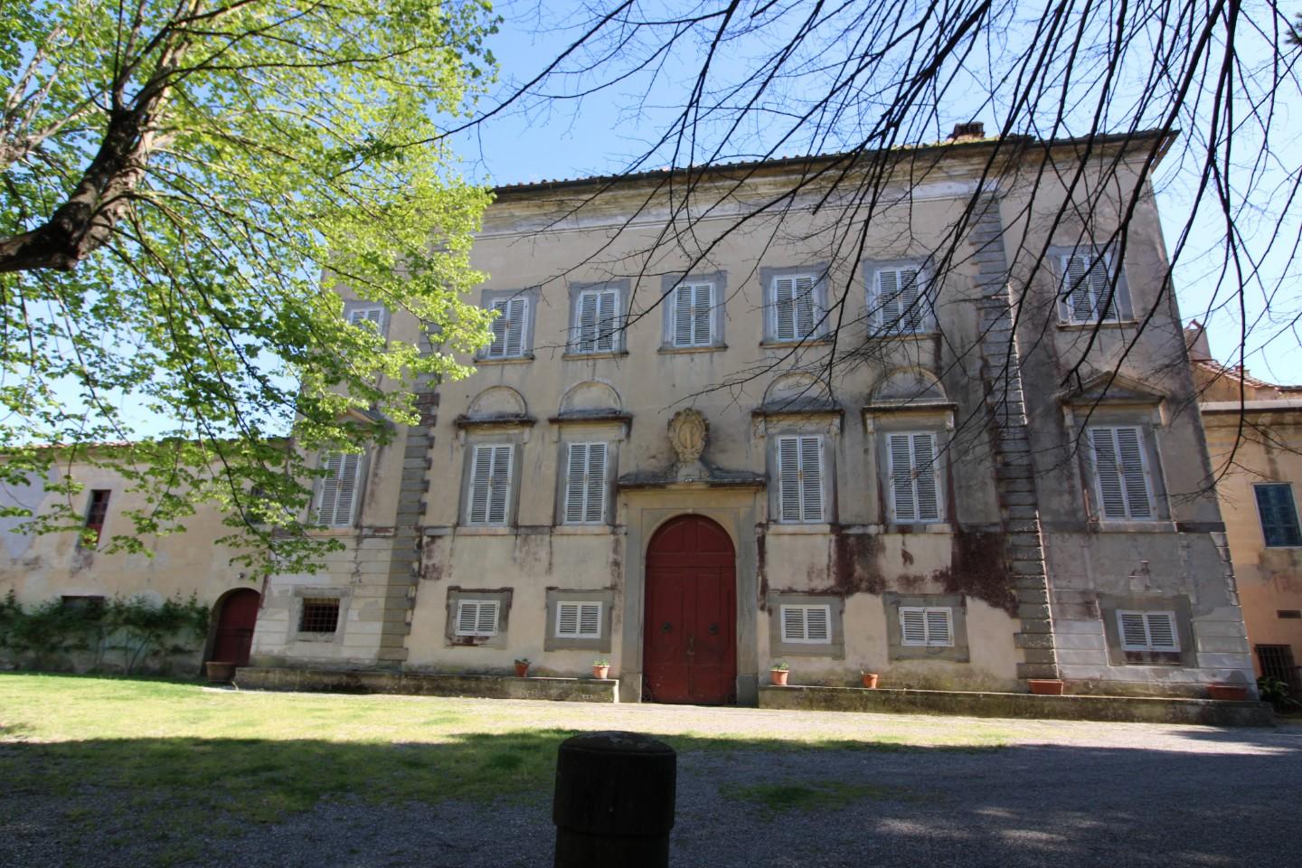 Edificio storico in vendita a Crespina Lorenzana