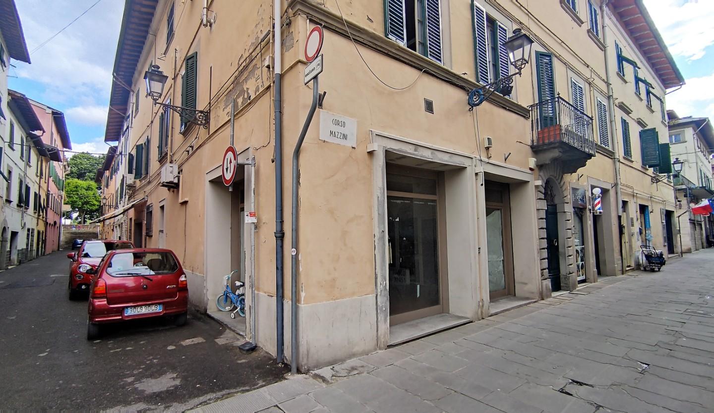 Locale comm.le/Fondo in vendita a Santa Croce sull'Arno