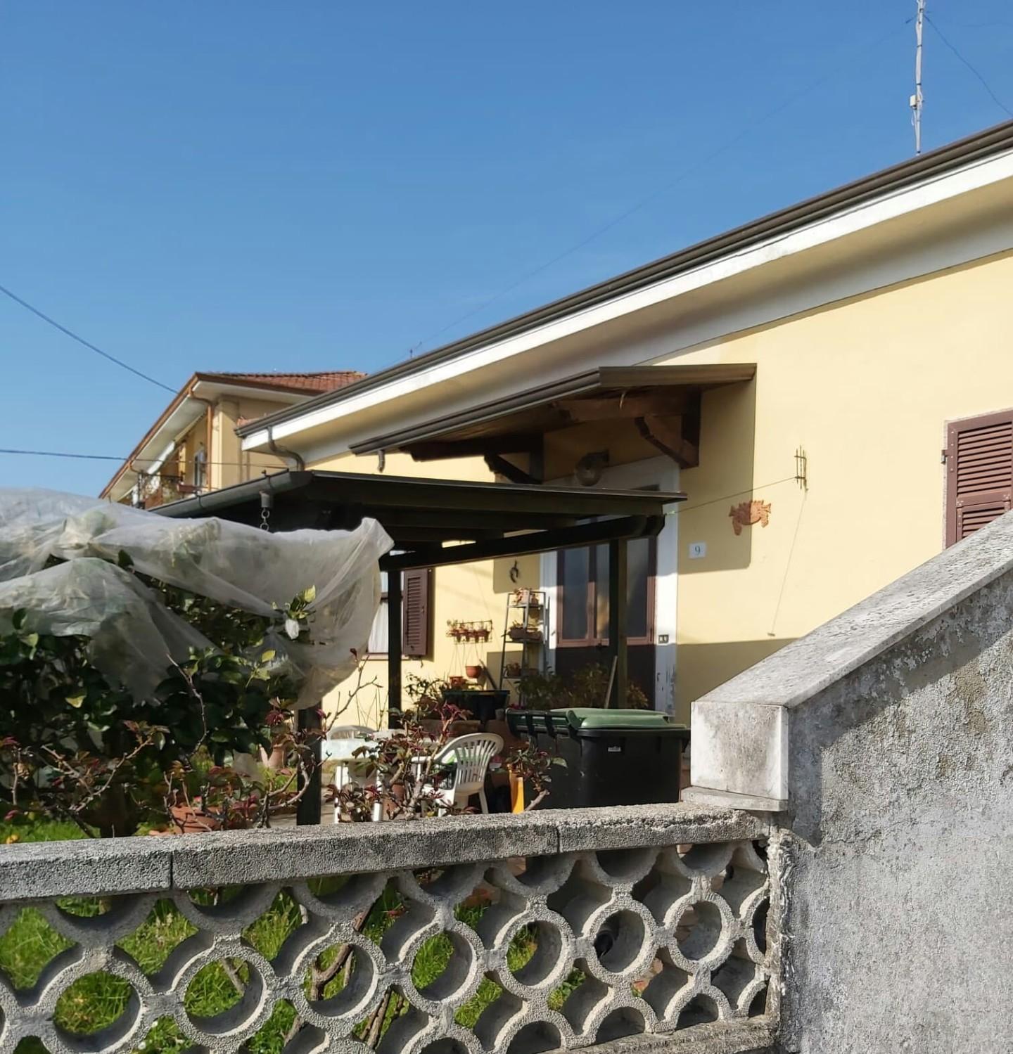 Casa indipendente in vendita a Fossone, Carrara (MS)