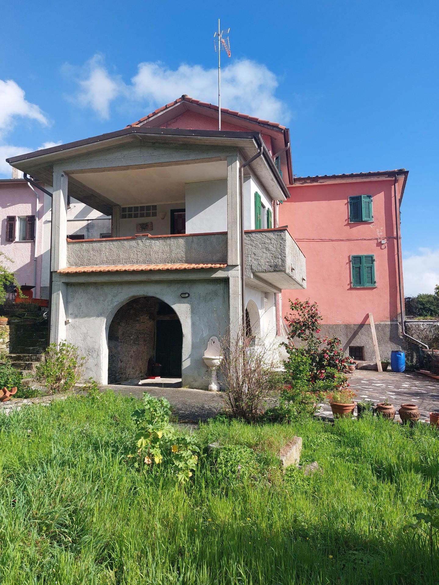 Terraced house in Valdonica