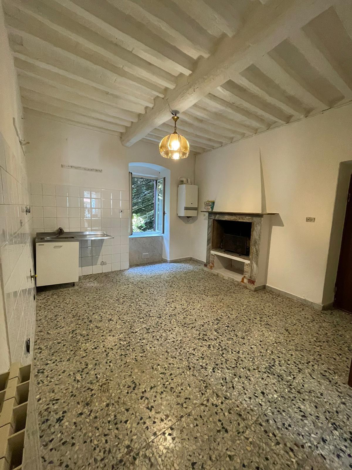 Appartamento in vendita a Colonnata, Carrara (MS)