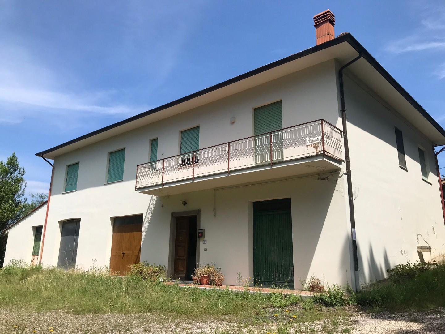 Casale in vendita a Terricciola | Agenzia Toscana Immobiliare