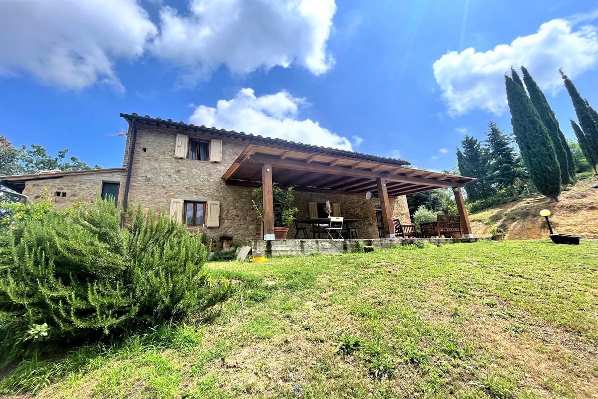 Country house for sale in Montaione (FI)