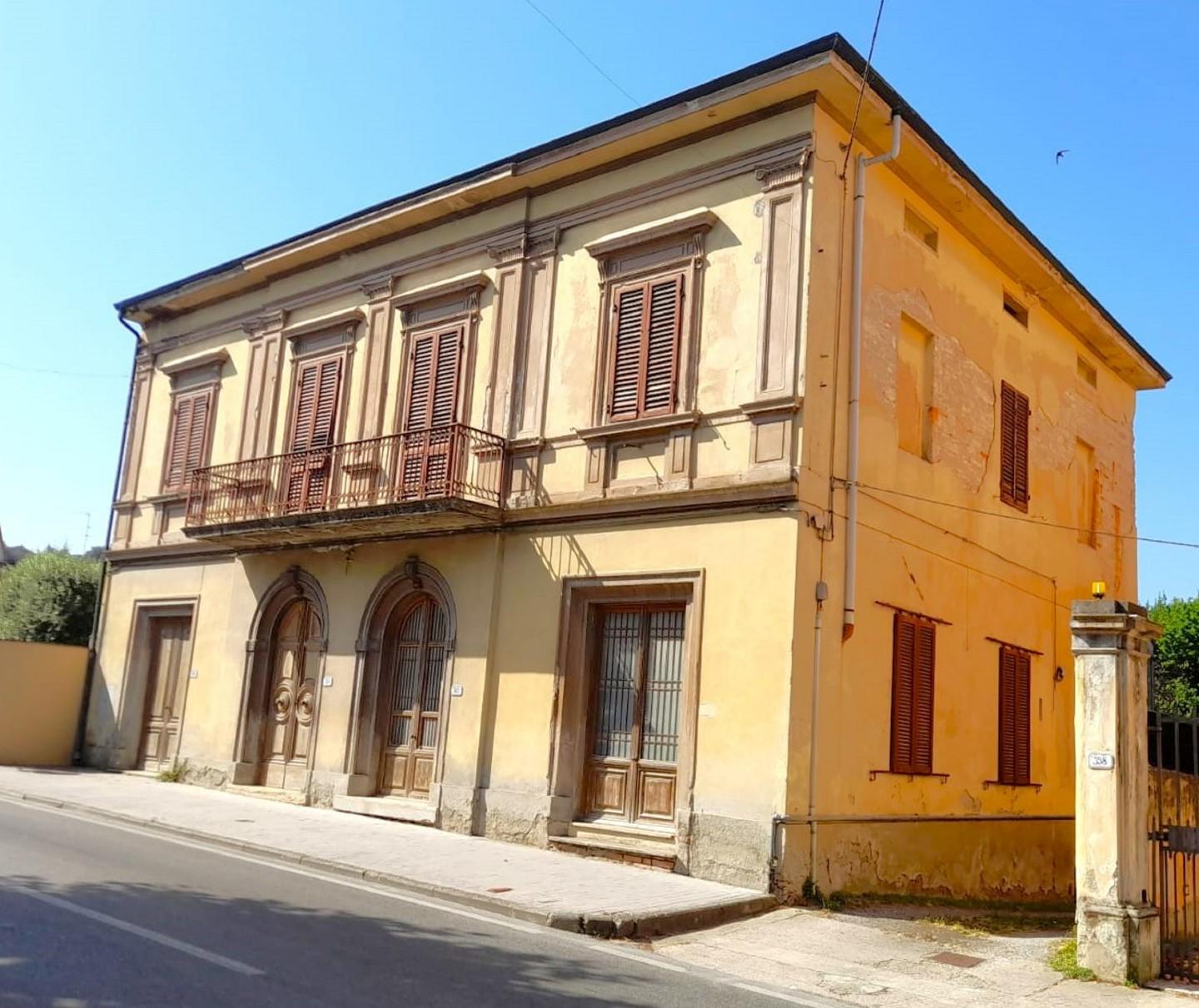 Edificio storico in vendita a Capannoli (PI)