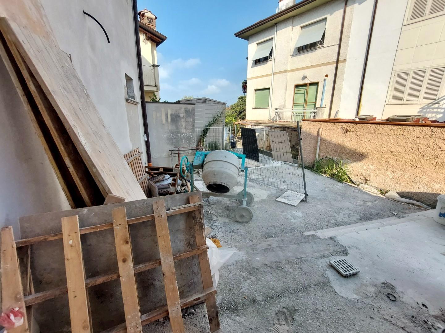 Villetta bifamiliare in vendita - Capezzano Pianore, Camaiore