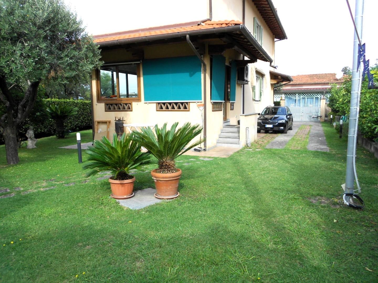 Villa in vendita - Pozzi, Seravezza