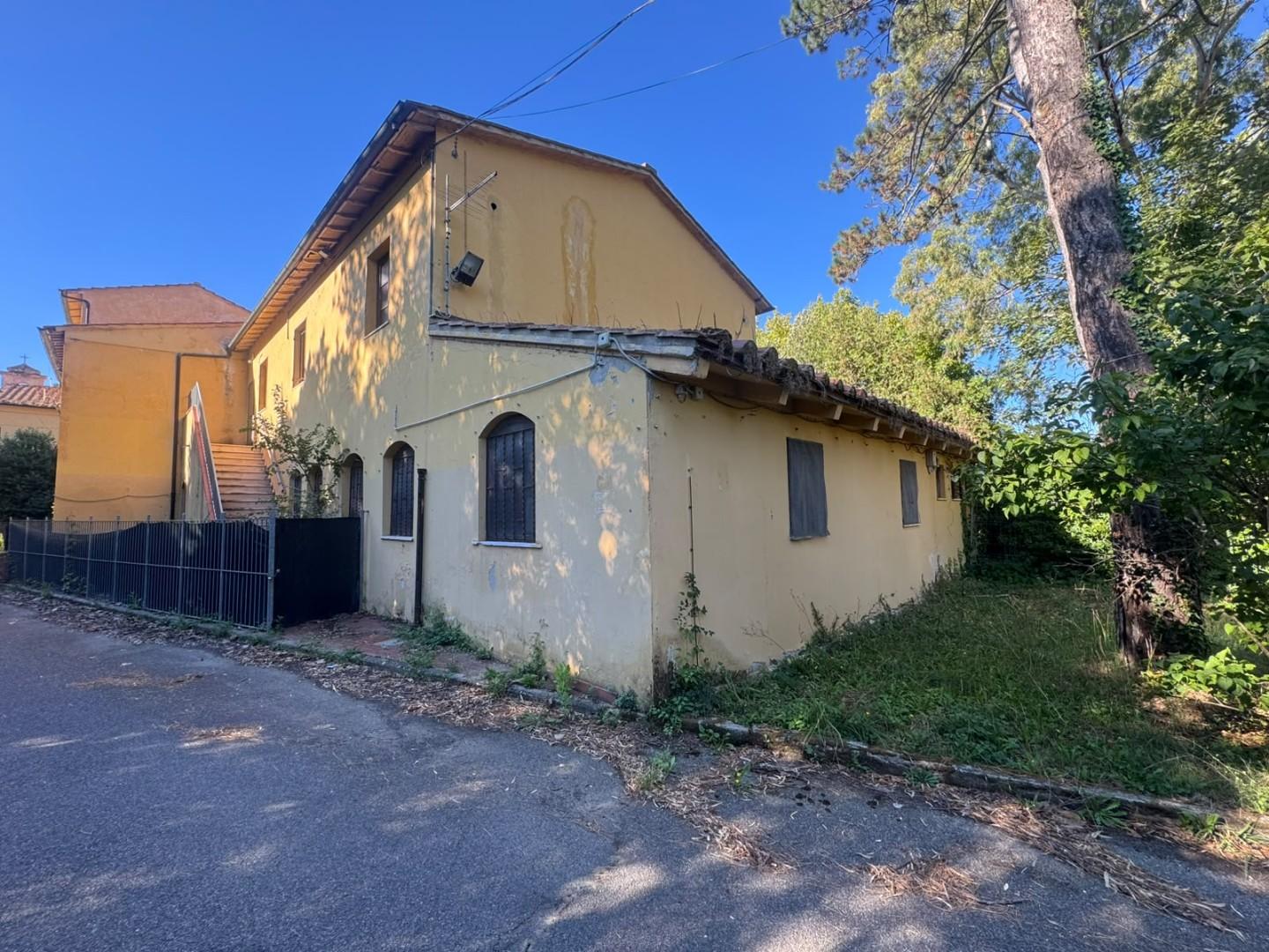Edificio storico in vendita a Fauglia