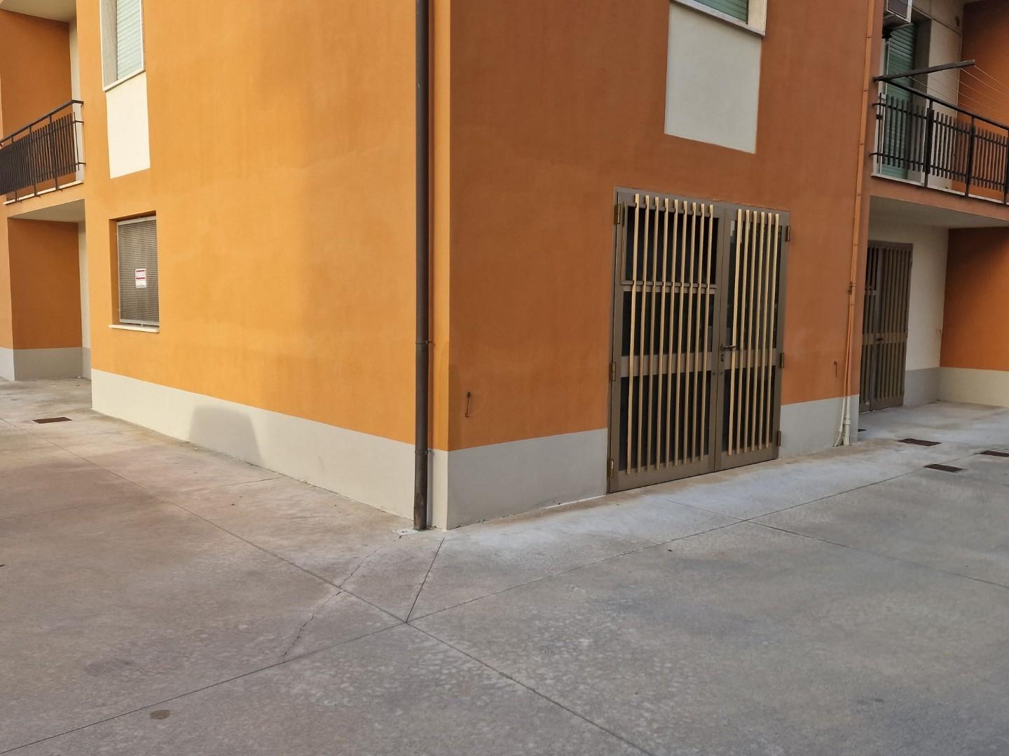 Garage/Box/Posto auto in vendita a Santa Croce Sull'arno (PI)
