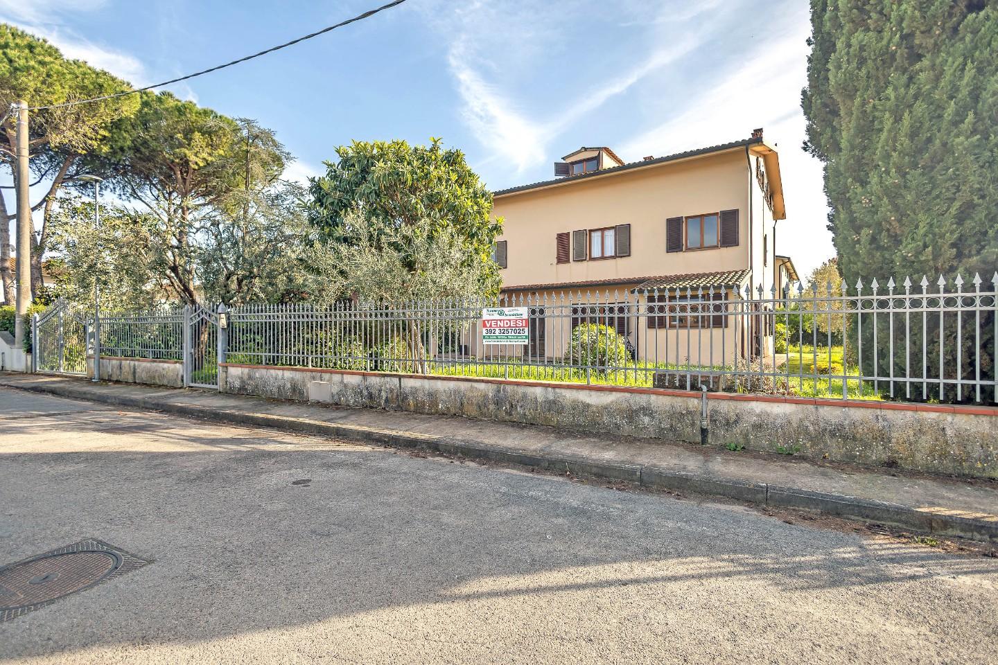 Villa in vendita a Cascina | Agenzia Toscana Immobiliare