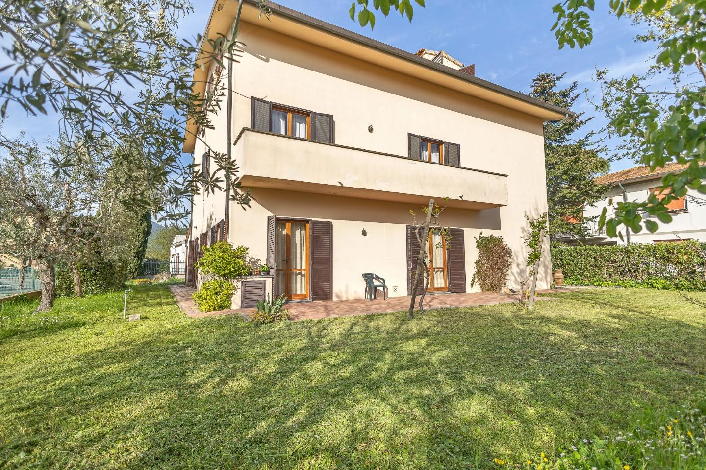 Villa in vendita a Cascina | Agenzia Toscana Immobiliare