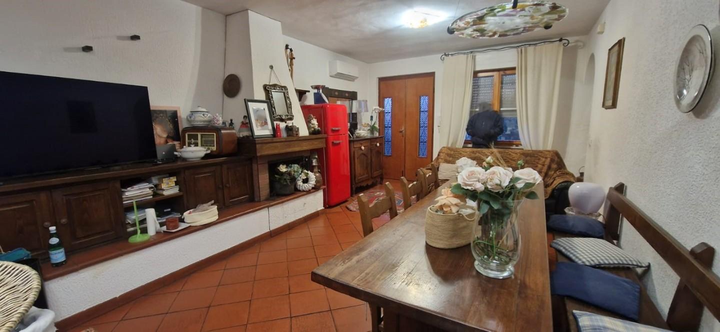 Porzione di casa in vendita a Crespina Lorenzana