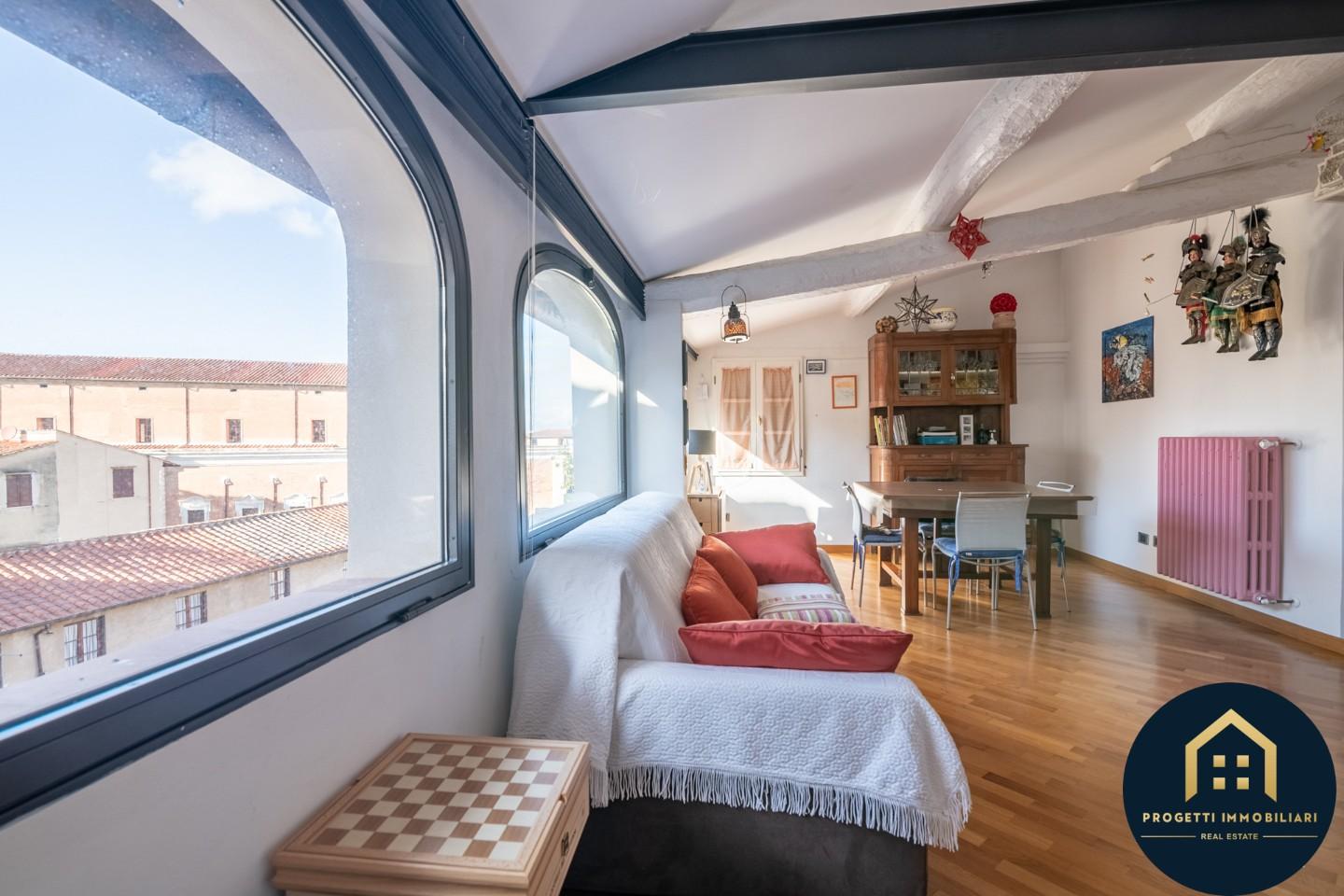 Appartamento a Pisa, Borgo Largo