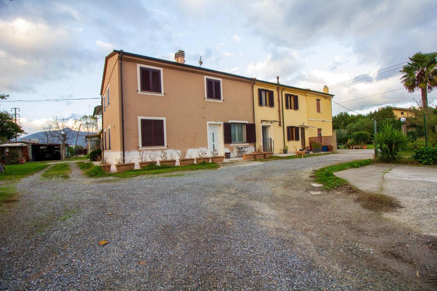 Casa semi-indipendente in vendita a Latignano, Cascina (PI)