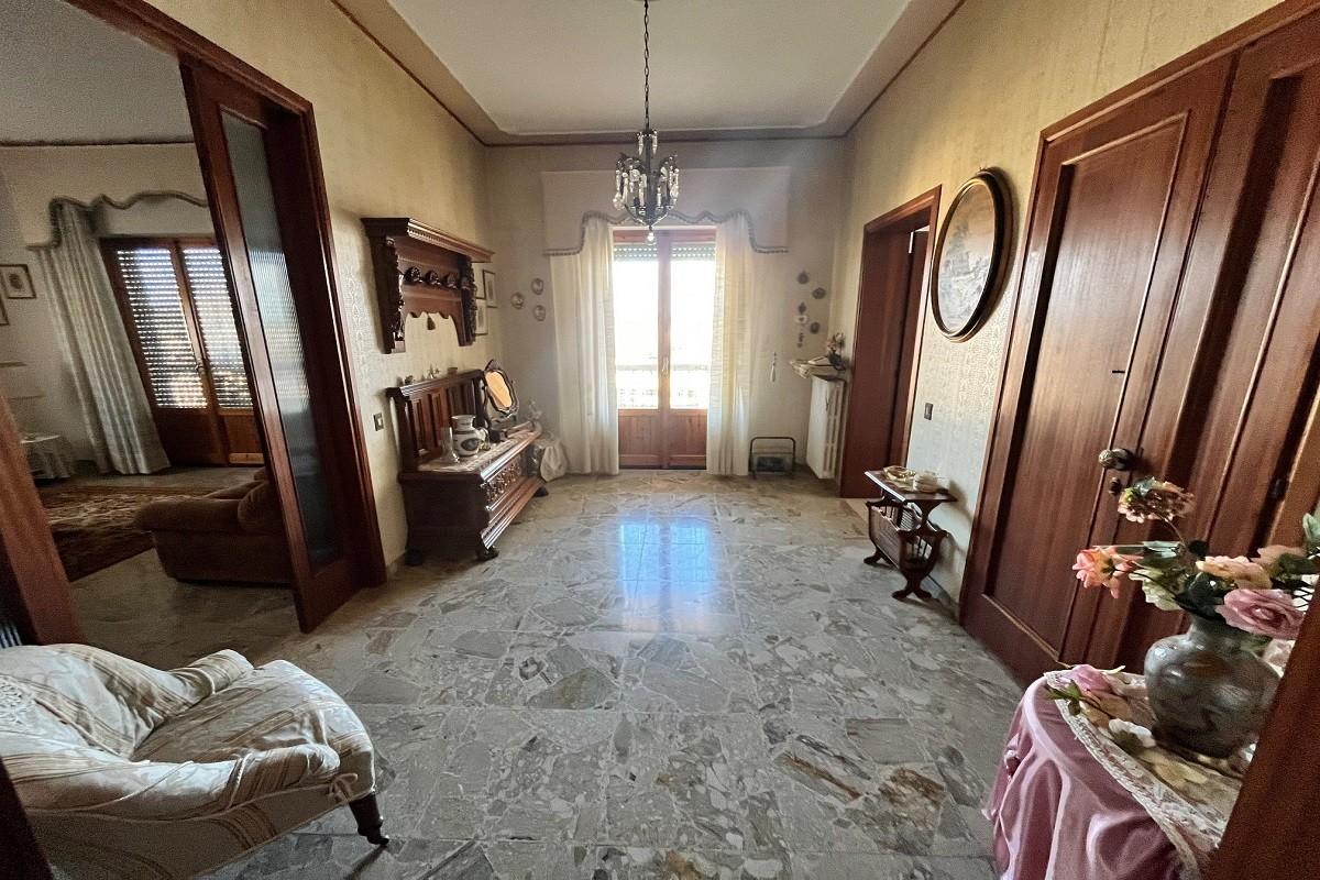 Appartamento in vendita a Gambassi Terme (FI)