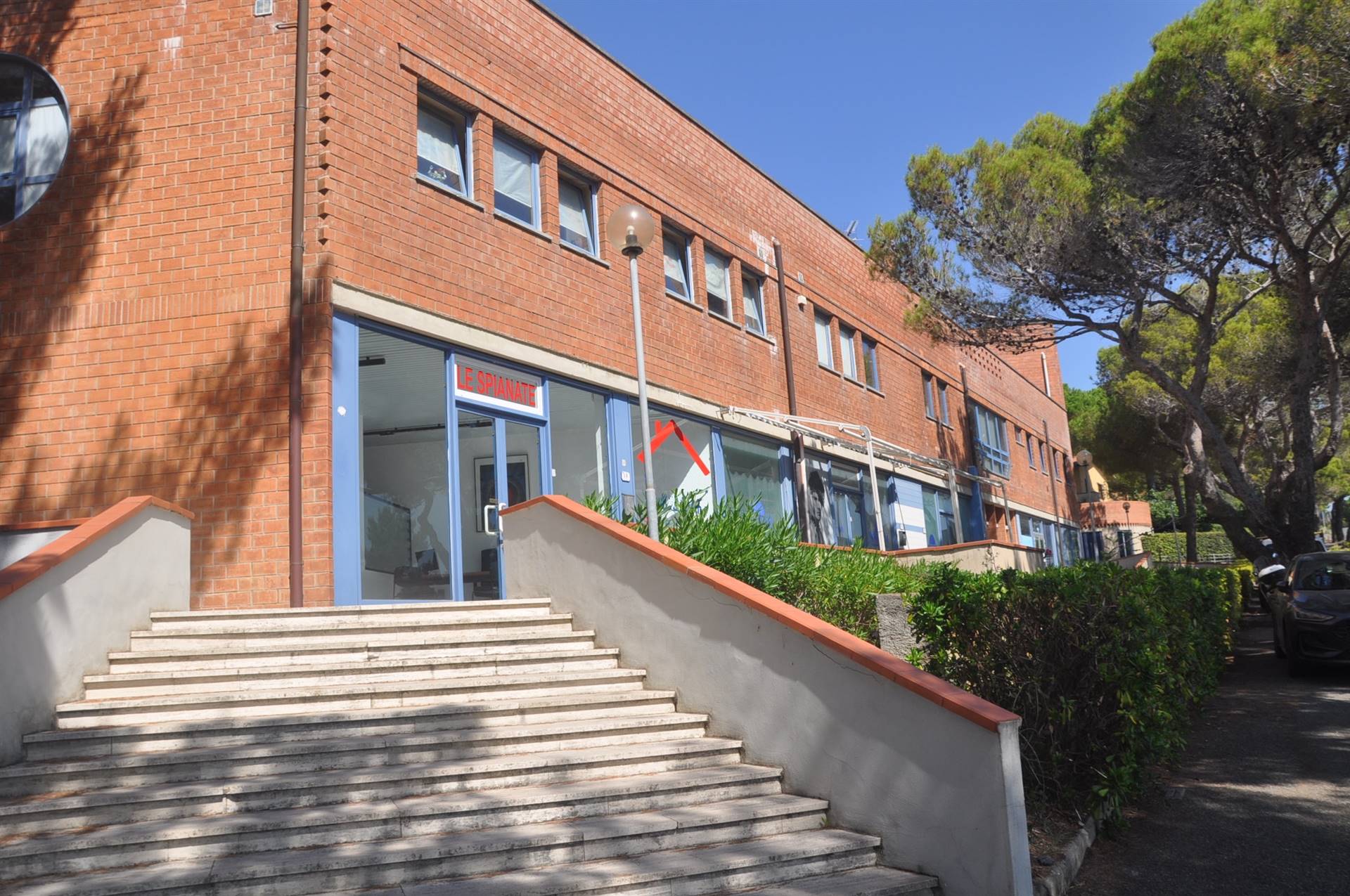 Ufficio in vendita a Rosignano Marittimo (LI)