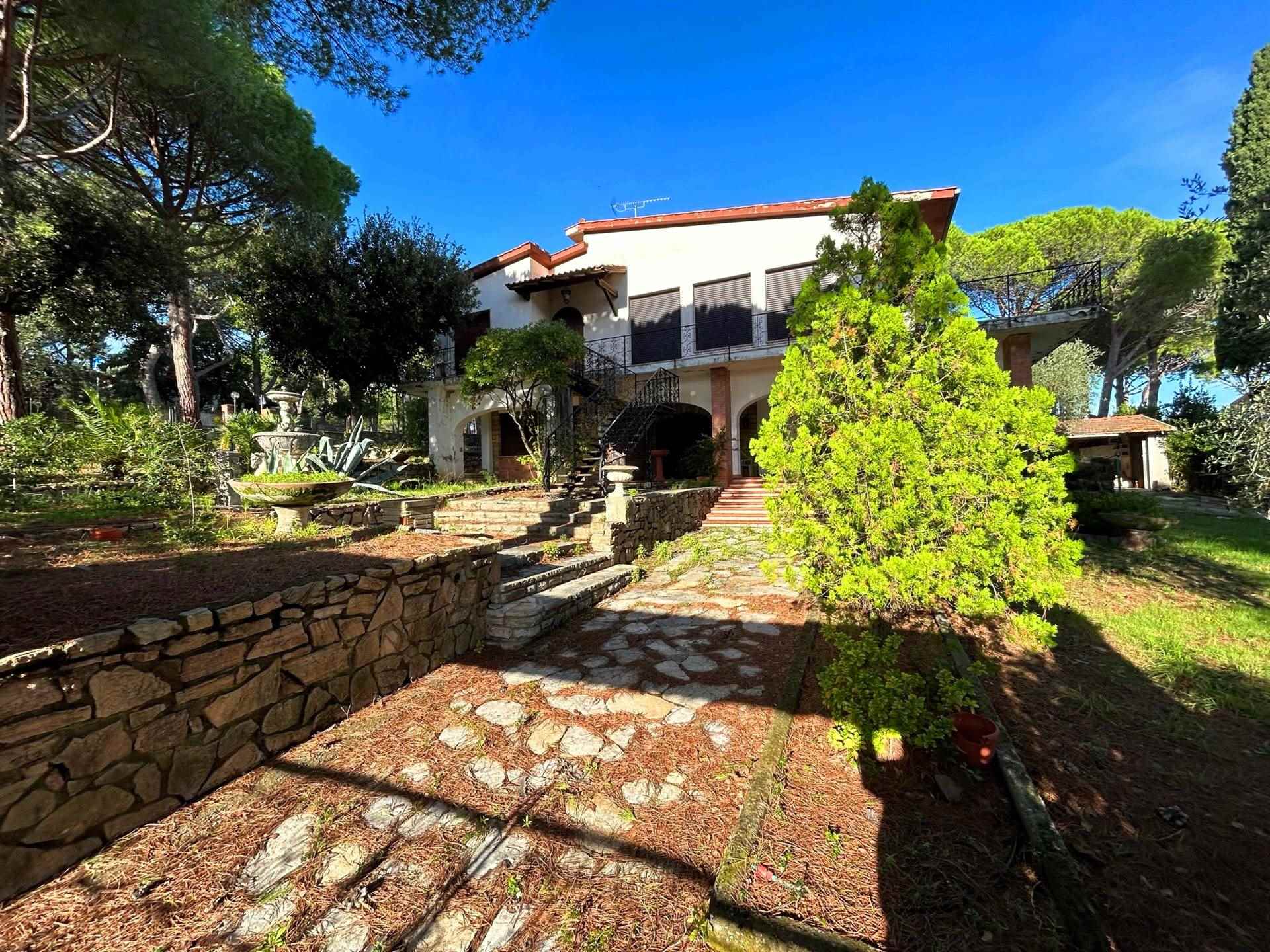 Villa in vendita a Rosignano Marittimo (LI)