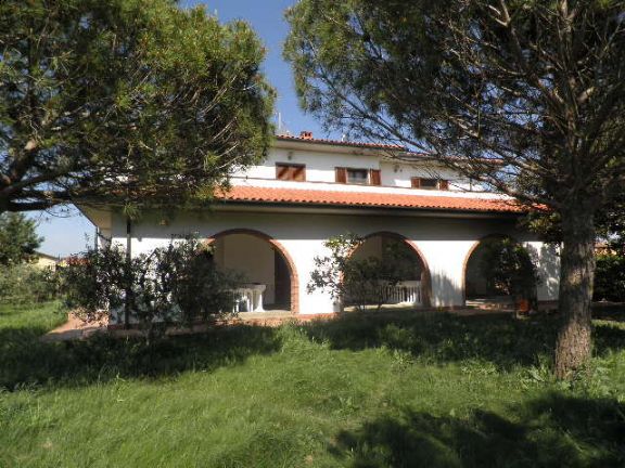 Villa in vendita a Cecina (LI)