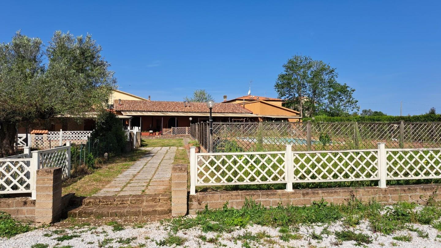 Appartamento in vendita a San Pietro In Palazzi, Cecina (LI)
